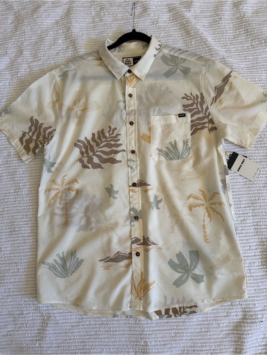 Reef Other - REEF MENS Summer Retro Shirt sz L NWT